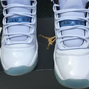 Jordan 11 legend blues